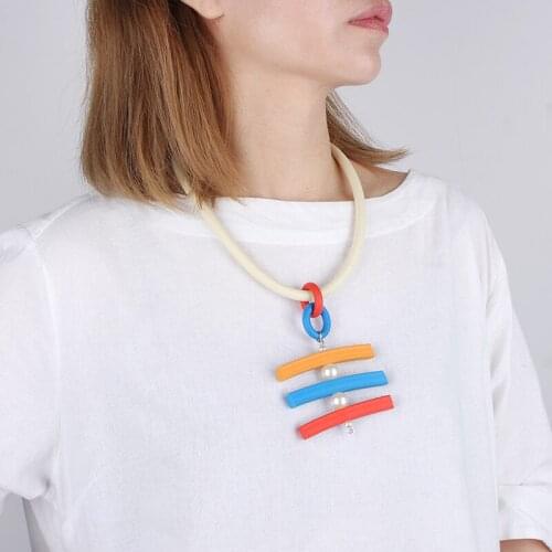 YD&YDBZ Luxurious Pearl Pendant Necklaces Women Gothic Colorful Thick Flat Link Rubber Choker Necklace Sweater Chain Wholesale