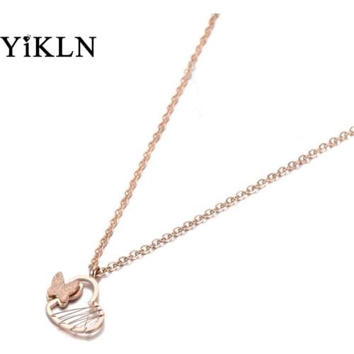 YiKLN Rose Gold Stainless Steel Butterfly Heart Charm Choker Necklace Jewelry Lovely Pendant Chain Necklace For Women YN19113