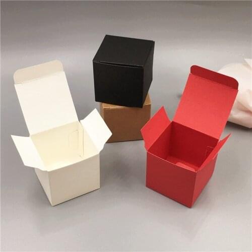 120pcs/lot 4 color Paper Square Candy Boxes with Carved Hollow 5*5*5cm Lovely Wedding Packing Gift Box