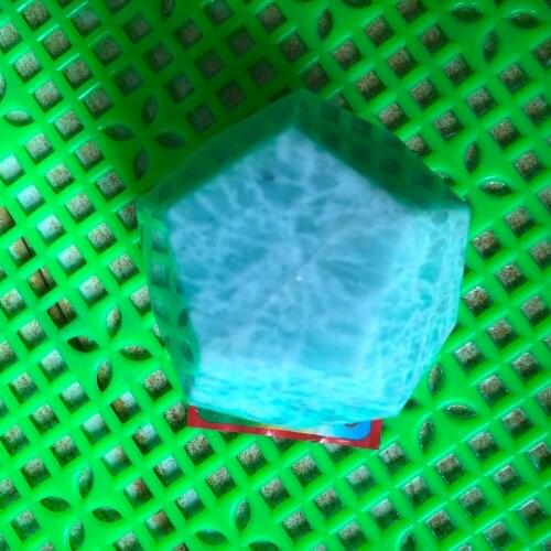 1pcs Natural swan stone dodecahedral cutting articles perfect cutting technology inexpensive healing treatment