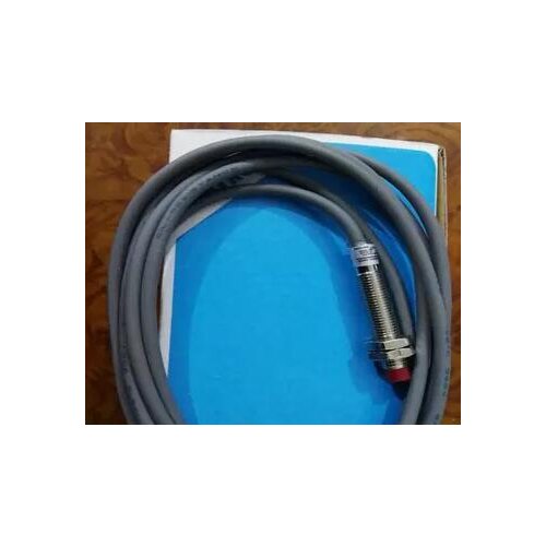 Free Shipping 2pcs/LOT new Switch PM12-02P DC three wire PNP normally open metal sensor