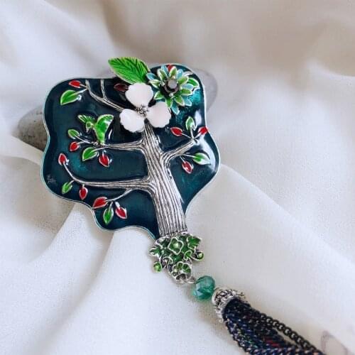 Muylinda Traditional Chinese Fan Brooches For Women Big Enamel Tassel Brooch Pin Jewelry Clothes Scarf Clip Pin Accessories