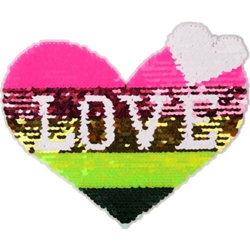 Hot Sale Sequined Love Letter Heart Patches Sew On Paillettes Embroidered Patch For Cloth Cartoon Badge Garment Appliques