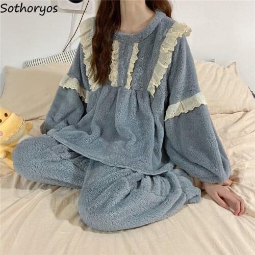 Women Pajama Sets O-neck Patchwork Lace Ruffles Leisure Fashion Soft Plus Velvet Thicker Sweet Coral Fleece Design Homewear Warm