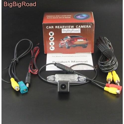 BigBigRoad For Volvo V70 2006~2013 XC70 2007~2013 RCA Interface For Original Screen Compatible backup Camera