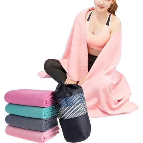 Hot Yoga Mat Towel Lightweight Non Slip Ultra Absorbent Microfiber Yoga Blankets Towel Sized Suitable for Pilates Floor Exercise