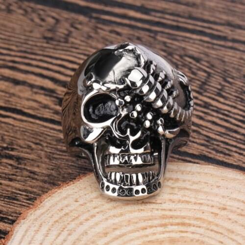 Men Skeleton Ring Stainless Steel Skull Pirate with Fiercely Crawling Scorpion Ring Punk Gothic Biker Jewelry for Men Boys Gift