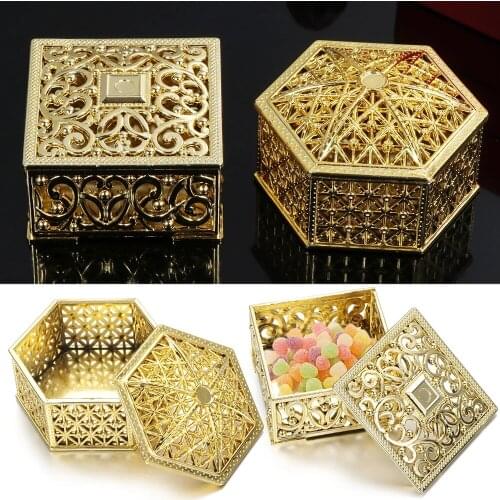 1pc Plastic Hollow Gold Foil Cake Candy Box Wedding Favor Marriage Baby Shower Gift Treat Box Packaging Party Event Supplies