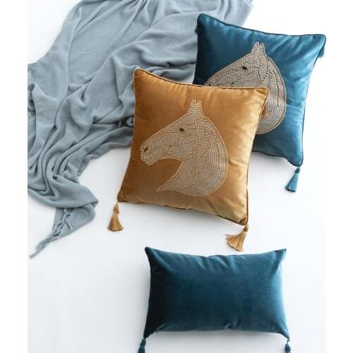 30x50/45x45/50x50/60x60cm horse cushion cover sofa velvet pillowcase with tassel decorative velvet lumbar pillow cover