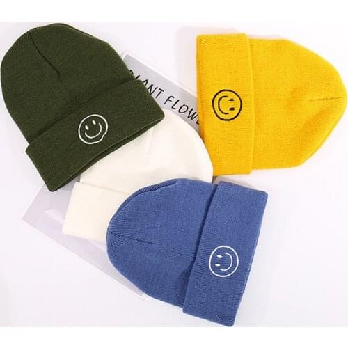Fashion Smile Embroidery Hat Winter Men Women Cuff Hats Soft Solid Beanies Hip Hop Unisex Warm Knitted Cap gorro mujer invierno