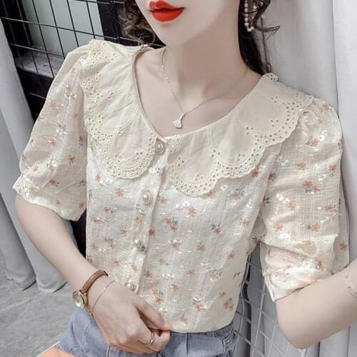 Hong Kong style retro short-sleeved chiffon shirt women 2021 summer new doll collar temperament small shirt tide