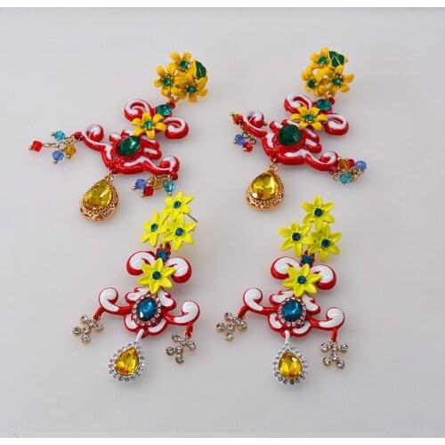 European And American Fashion Cross Hanging Flower Crystal Earrings Retro Baroque Elegant Sweet Exaggerated Ear Jewelry Female