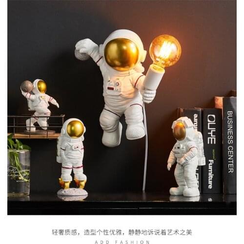 Astronaut Wall Lamp Nordic Postmodern Designer charging Wall lamp Astronaut Desktop Storage Ornaments Boy Lamp