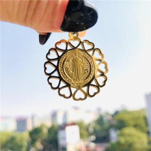 Engraved Catholic San Benito Jesus Cross Pattern Necklaces Stainless Steel Geometric Heart Shape Pendant Collier