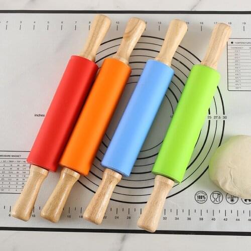 Non-Stick Wooden Handle Silicone lastic Rolling Pin Cake Embossing Rollers Rolling Pin Kid Kitchen Cooking Baking Tool