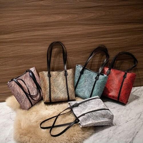 Tote Bag Elegant Temperament Lady Shopping Bag Shoulder Bag Outing Satchel Hot Sale Female Animal Women Flap Fashion Soft