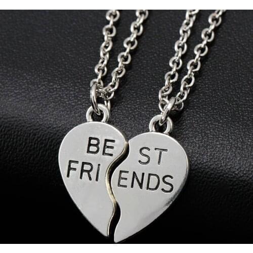 2 Best Friend Pendants Necklaces Share With Your Friends 2PCS New Creative Style Fashion Friendship Broken Heart Parts Necklace