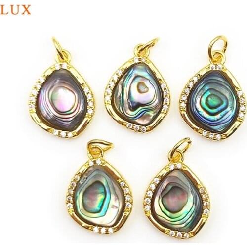 3pcs Natural Rainbow Colors Abalone Sea Shell Pendants Abalone Beach Handmade Classical Fashion Womens Jewelry For Necklace