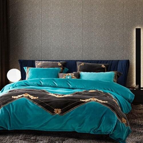 Sumptuous European Style Embroidered Velvet Bedding Set Skin-Friendly Duvet Cover Sheet Pillowcase King Queen 4/6/7 Pcs