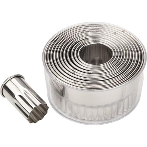 FDA High Quality 12pcs Larger Round Shape Fluted Edge Cookie Cutter Molds set