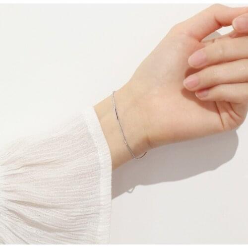 Womens Exquisite Thin Chain Bracelet Anti Allergy Silve Color Bracelet Cold Wind Festival Bone Box Chain Bracelet Jewelry Gift