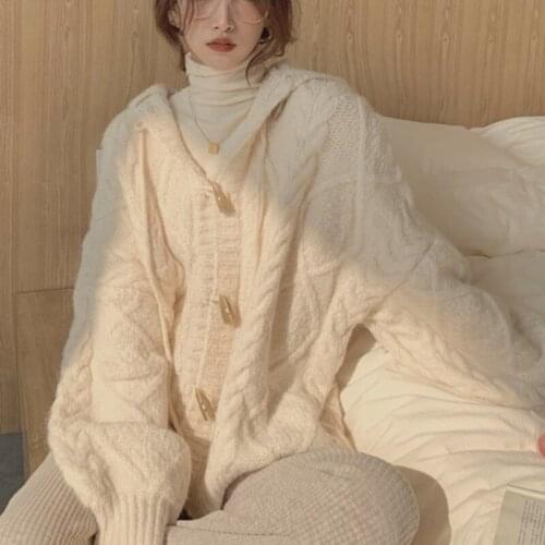 Korean Fashion Elegant Knitted Sweaters Women Loose Casual Sweet Retro Warm Sweaters Chic France Designer Cardigans Winter 2021