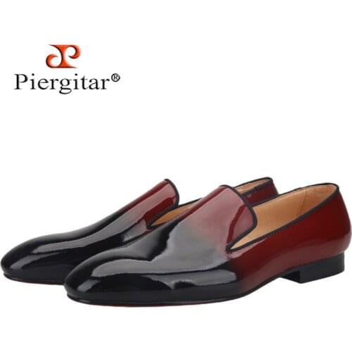 Piergitar 2021 Handmade Black And Burgundy Mixed Patent Leather Mens Loafers Classic Men Moccasin Red Color Sole Flat Plus Size