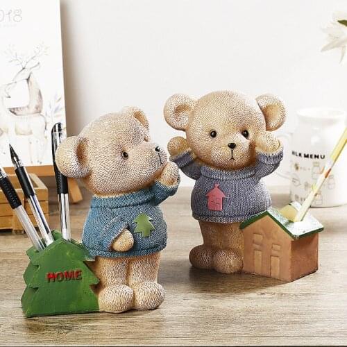 Resin Handicraft Cartoon Bear Pen Container Pigyy Bank Decoration of Childrens Gifts Bank Home Decor Ornaments Display Lovely