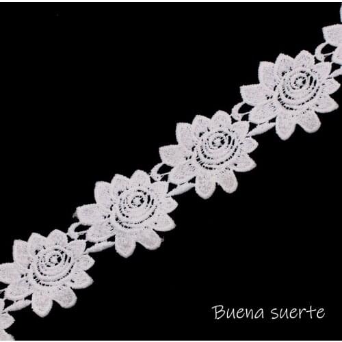 Buena Suerte High Quality 2018 New 1/2Y/lot White/Black Roses Flower Embroidery Lace Ribbon Fabric Sew DIY Handmade Accessories