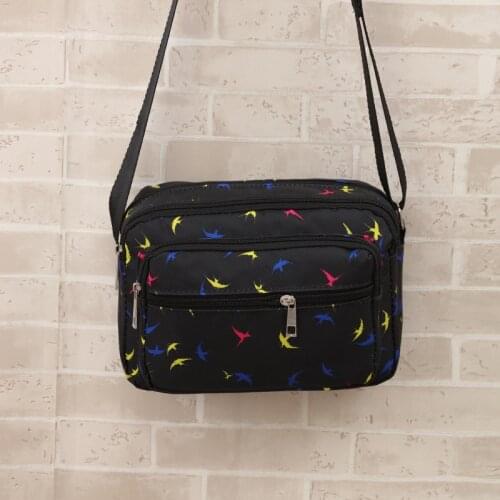 Summer New Womens Crossbody Bags New Middle-aged and Elderly Nylon Cloth Messenger Bag Manufacturers Ladies Shoulder Bags