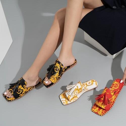 European and American Flower Fringed Womens Sandals And Slippers Flat-heeled Shoes for Women