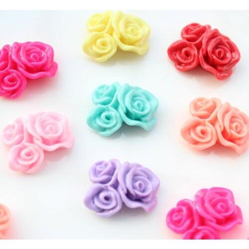 150pcs medium Wholesale 3 roses Flower Bouquet Resin Cabochon Mixed colors resin flowers 24mm