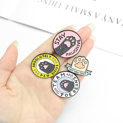 Round card Cats paw Lapel Pin Animal footprints Enamel Brooch Absilutely paw.sitive kitten Toe Bag clothes Punk badge Gifts