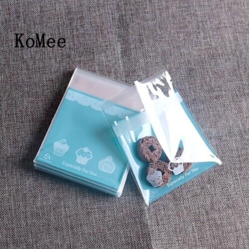100pcs 7*10cm Cake Pattern Self Adhesive DIY Cookie Plastic bags Wedding Candy and Snack Food Packaging Bags