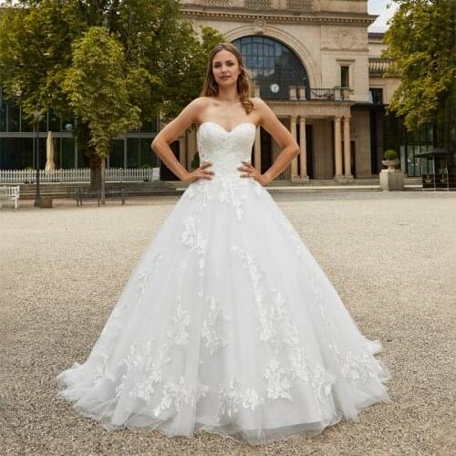 Exquisite Lace Princess Bridal Dress Off Shoulder Sweetheart Beach Wedding Gowns 2021 Boho Sweep Train Appliques Bridal Gowns