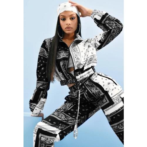 2020 New Arrival Fashion Design 2 pcs Tracksuits Women Set Print Print O-neck Long Sleeve Tops Long Pants Elastic Outfits