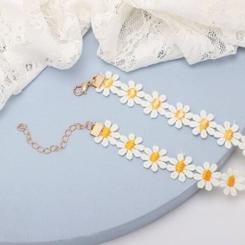 Women Daisy Choker Lace Necklace Korean Style Sweet Girl Flower Collar Gothic Retro Simple Accessories Temperament Jewelry