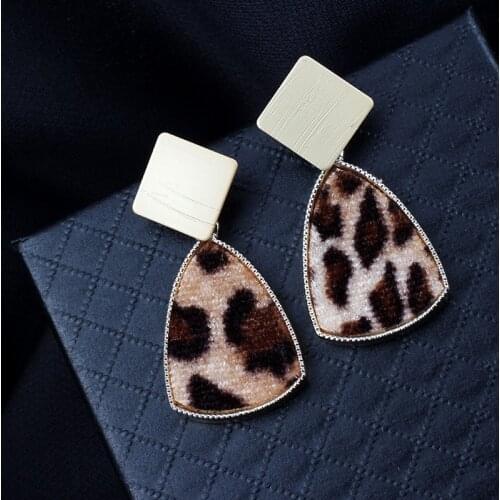2021 Fashion Leopard Pendant Earrings Vintage Geometric Irregular Earrings for Women Accessories Party Jewelry Bijoux Gift