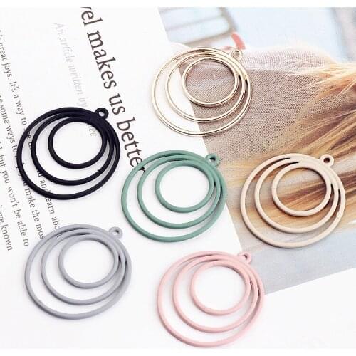 New 50pcs/lot handmade round shape alloy spray paint materials Fashion earrings for charms diy jewelry pendants accessory