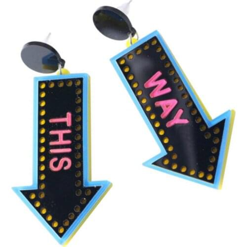 New Cool Punk Fashion Arrow Letter Earring Creative Acrylic Pendant Long Earrings for Women Hiphop Jewelry Duftgold