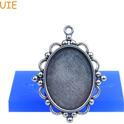 OYL072U 55.5mm Cameo Mirror Frame Silicone Mold - Ornate Frame Push Mold Fondant, Resin Mould, Jewellery DIY Mold