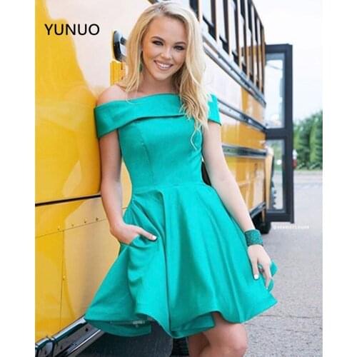 YUNUO Off The Shoulder Sexy Homecoming Cocktail Dresses A-Line Satin Short Mini Prom Dress Formal Party Gowns with Pockets