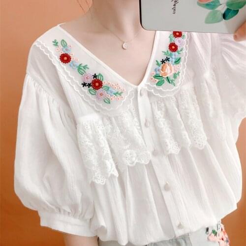 Spring Summer Women Mori Girl Style Sweet Casual Loose Embroidery Floral Lace Patchwork Cotton And Linen White Shirts