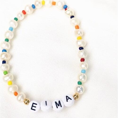 Customized Rainbow Bracelet Charm Jewelry for Friends Handmade Natural Pearl Elasticity Pulsera Hombre Alphabet Bead Name Bangle