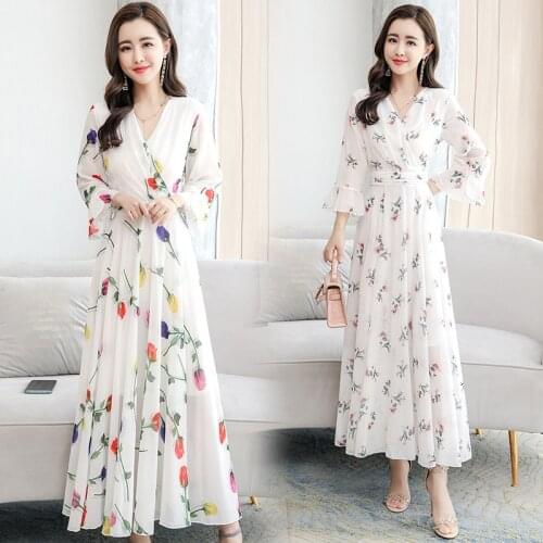 2021 summer French floral dress chiffon elegant temperament V-neck trumpet sleeve waist slim beach dress