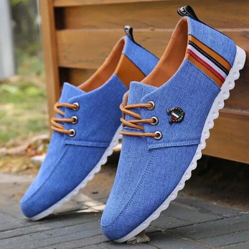 Mens Loafers Moccasins Breathable Slip on Italian Driving Shoes Spring breathable Canvas Sneakers Hombre Men Casual Shoes Brand