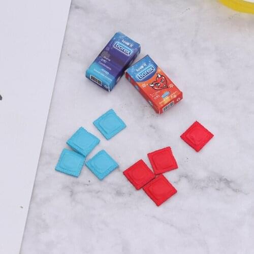 2PCS Cute 1/6 Dollhouse Miniautre Condom for Doll House Decor Accessories Toy