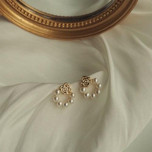 French Light Luxury Retro Rose Earrings S925 Commuter Net Red Earrings INS Niche Style Simple Fashion Temperament Jewelry