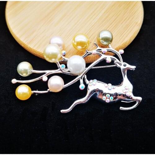 2019 New 3-color Plated Copper Christmas deer brooch women fashion pearl & CZ stones brooch pins christmas jewelry CARA0242