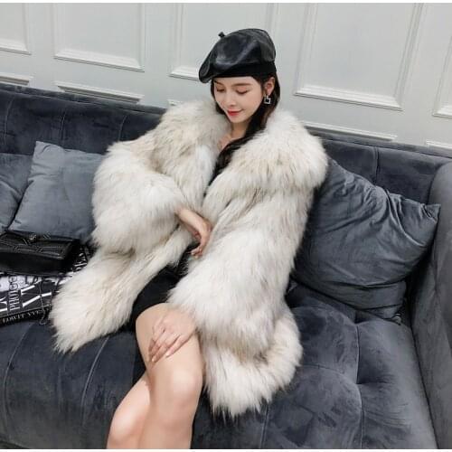New raccoon fur knitted fur coat, long shawl collar and large lapels, autumn and winter 2019